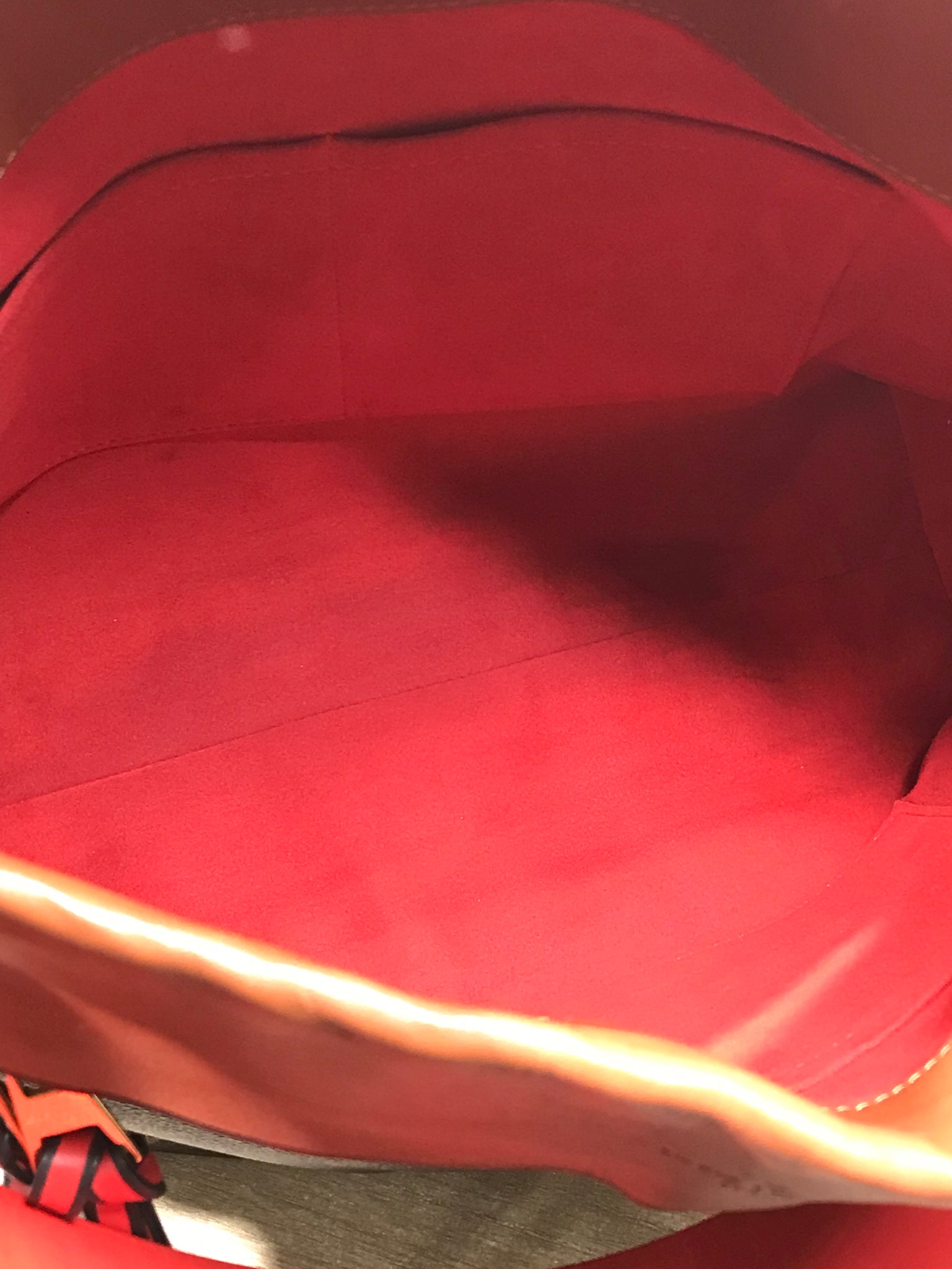 ❌SOLD❌ Louis Vuitton Monogram Red Tuileries bag