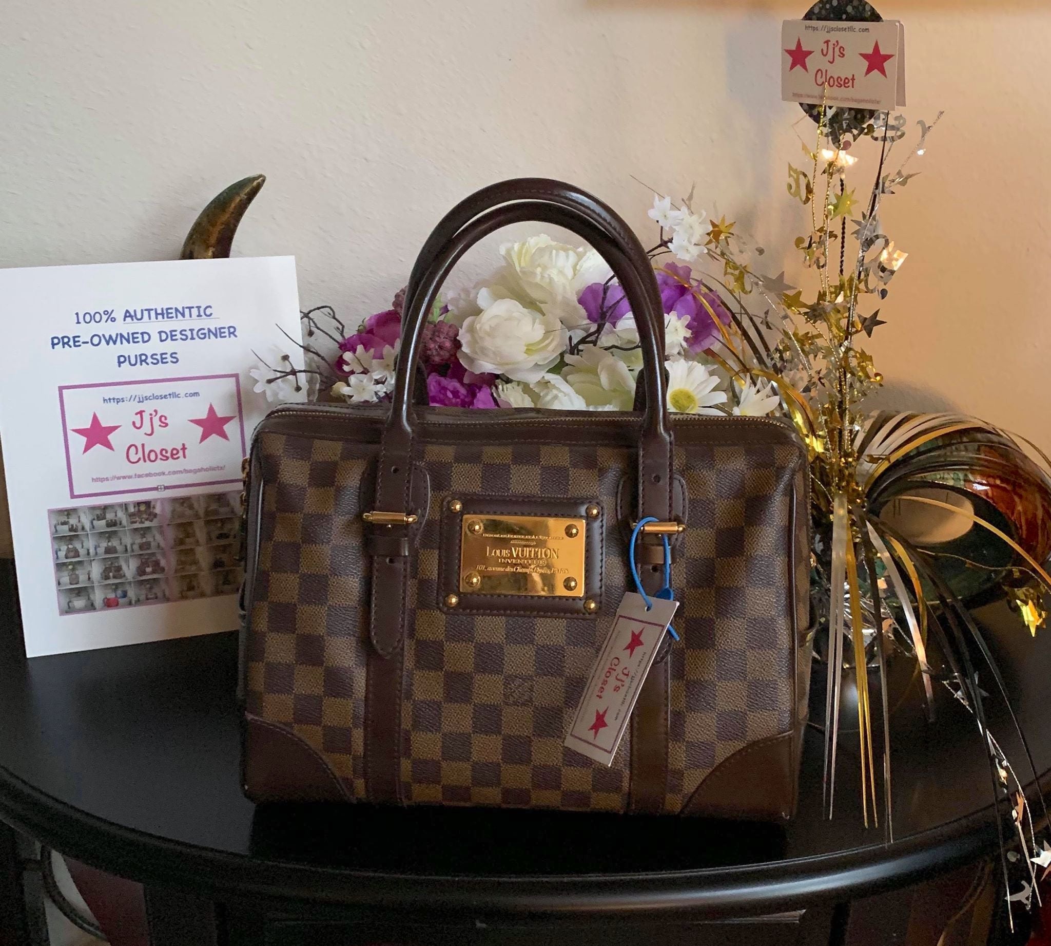 Louis Vuitton Damier Ebene Canvas Brown Berkeley Bag ○ Labellov ○ Buy and  Sell Authentic Luxury