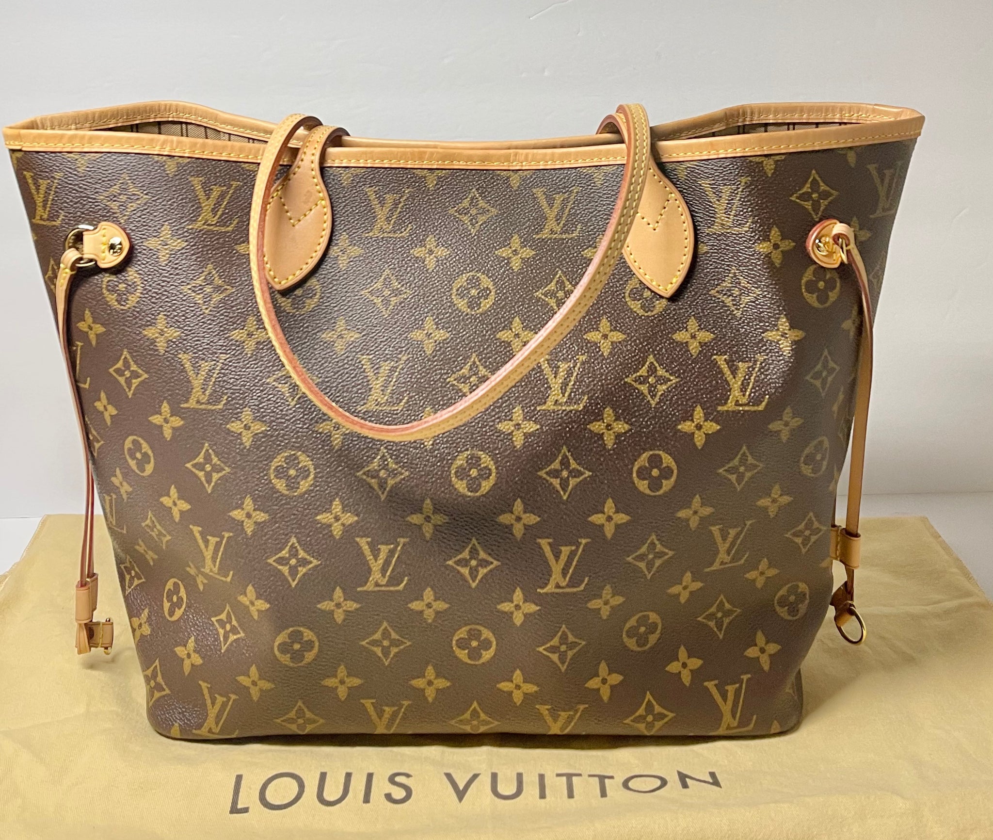 AUTHENTIC Louis Vuitton Neverfull Monogram MM PREOWNED (WBA373) – Jj's  Closet, LLC