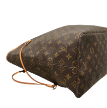 Load image into Gallery viewer, AUTHENTIC Louis Vuitton Neverfull Monogram Beige GM PREOWNED (WBA918)