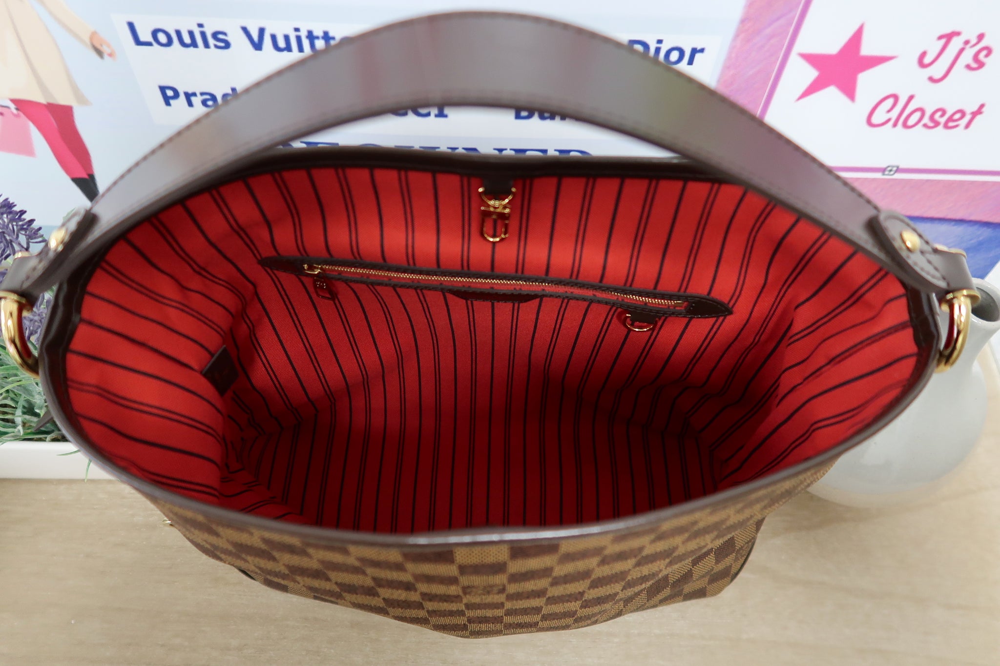 At Auction: Louis Vuitton, LOUIS VUITTON DELIGHTFUL PM BAG W/ BOX
