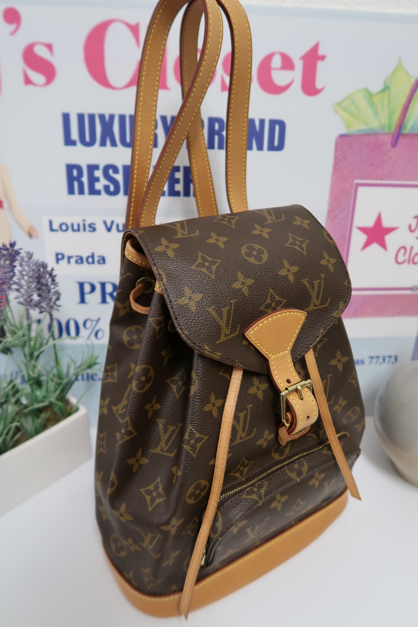 AUTHENTIC Louis Vuitton Montsouris Monogram MM Backpack PREOWNED (WBA1 – Jj's Closet, LLC