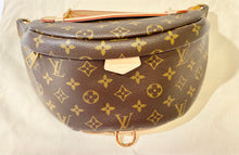 Load image into Gallery viewer, AUTHENTIC Louis Vuitton Bumbag NEW!!! (WBA281)