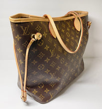 Load image into Gallery viewer, AUTHENTIC Louis Vuitton Neverfull Monogram MM PREOWNED (WBA373)