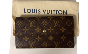AUTHENTIC Louis Vuitton Sarah Wallet Monogram PREOWNED (WBA731)