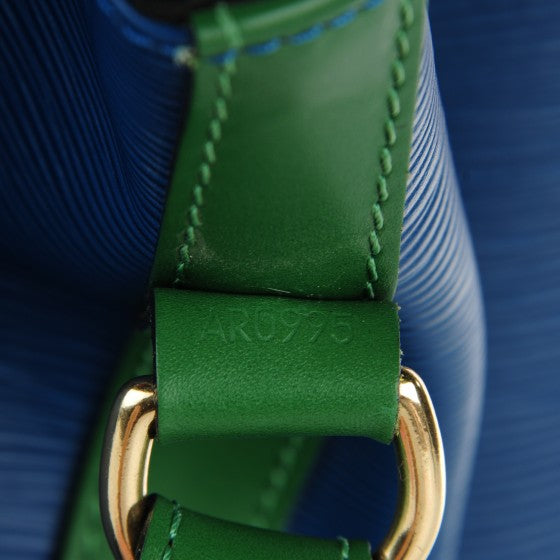 Louis Vuitton Guitar strap green ref.168913 - Joli Closet