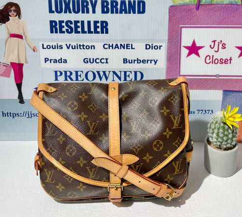 AUTHENTIC Louis Vuitton Saumur 30 Monogram Crossbody PREOWNED (WBA419)