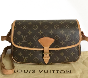 AUTHENTIC Louis Vuitton Sologne Monogram Crossbody PREOWNED (WBA878)