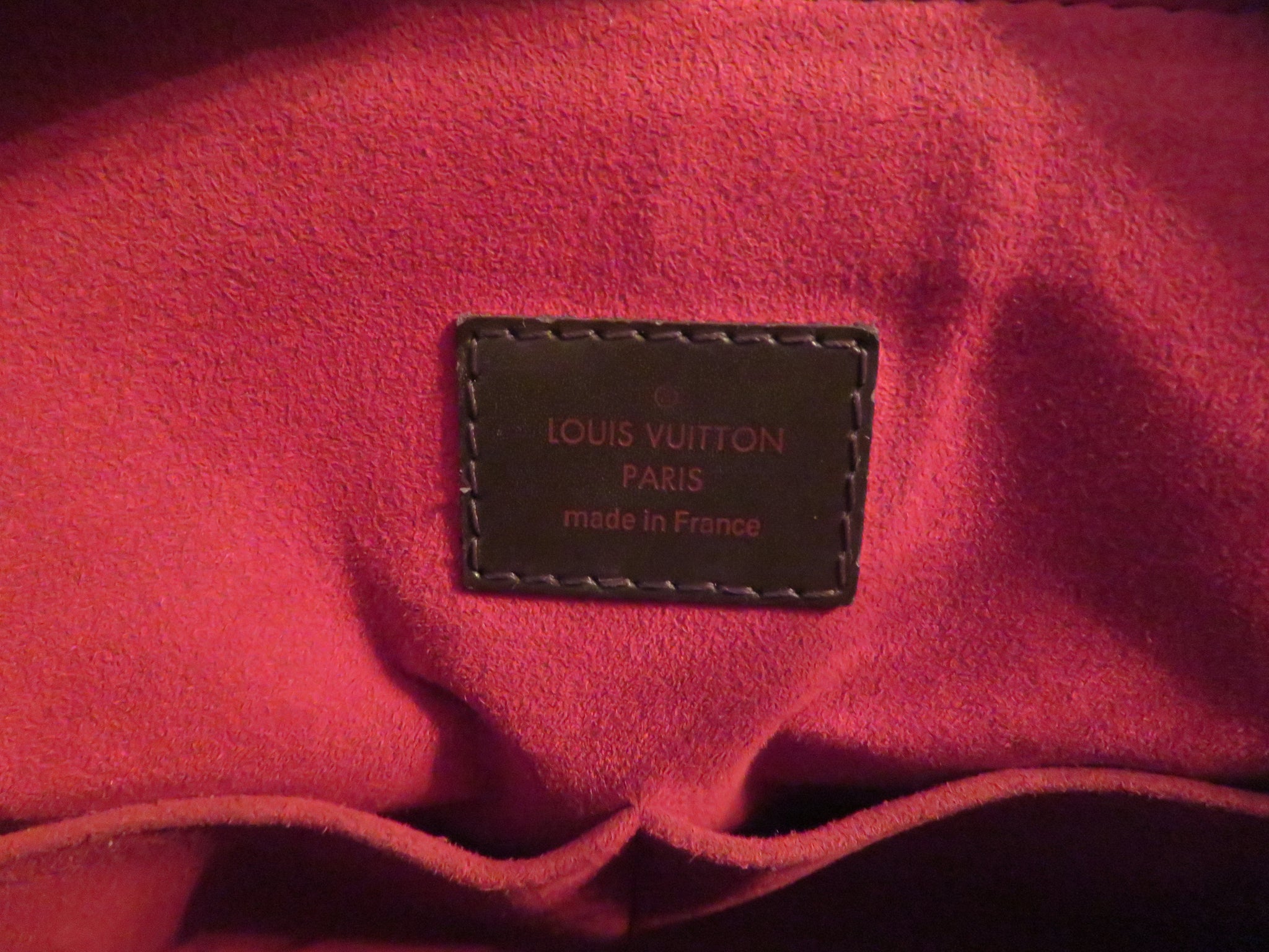 AUTHENTIC Louis Vuitton Wilshire Vernis Red Rayures PM PREOWNED (WBA27 –  Jj's Closet, LLC