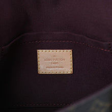 Load image into Gallery viewer, AUTHENTIC Louis Vuitton Favorite MM Monogram PREOWNED (WBA476)