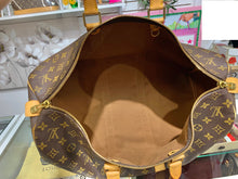Load image into Gallery viewer, AUTHENTIC Louis Vuitton Keepall 45 PREOWNED (WBA262)