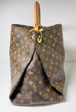 Load image into Gallery viewer, AUTHENTIC Louis Vuitton Artsy Monogram MM PREOWNED (WBA384)