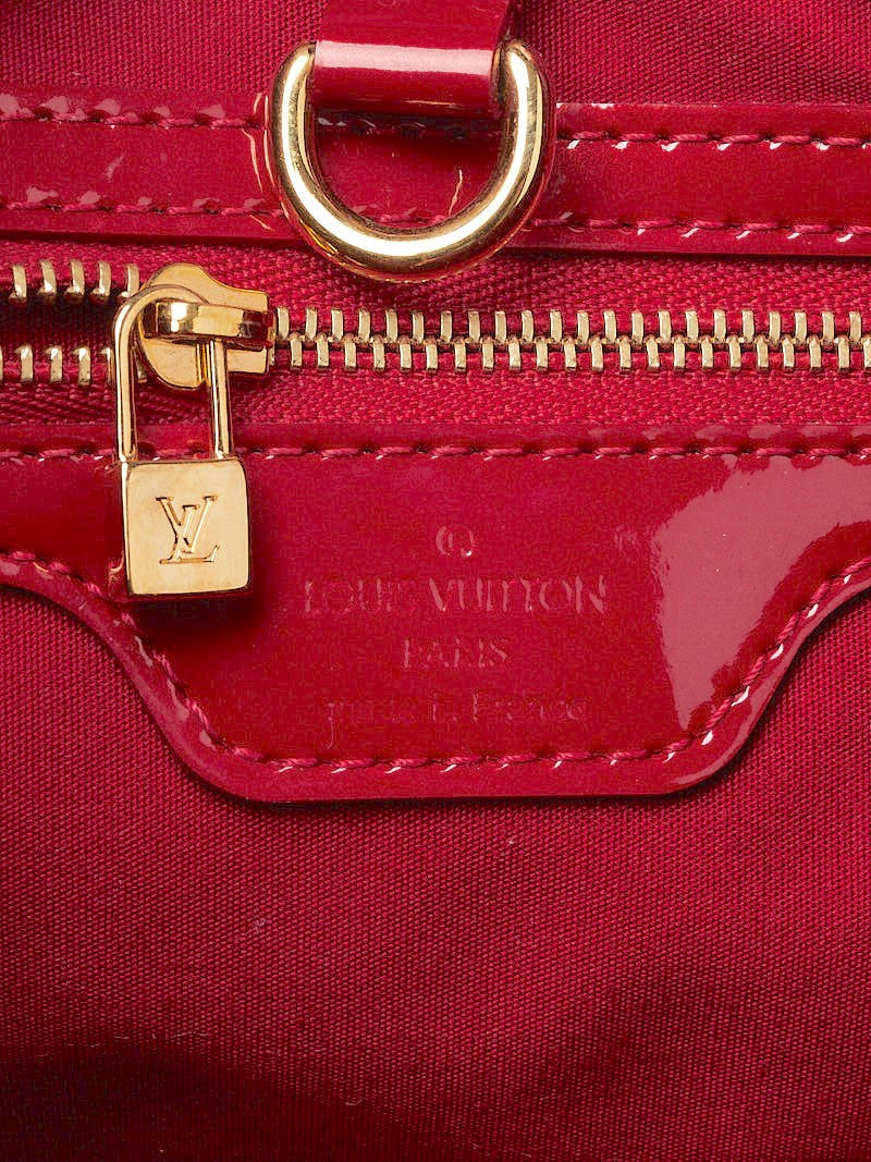 Leather watch Louis Vuitton Red in Leather - 26855641