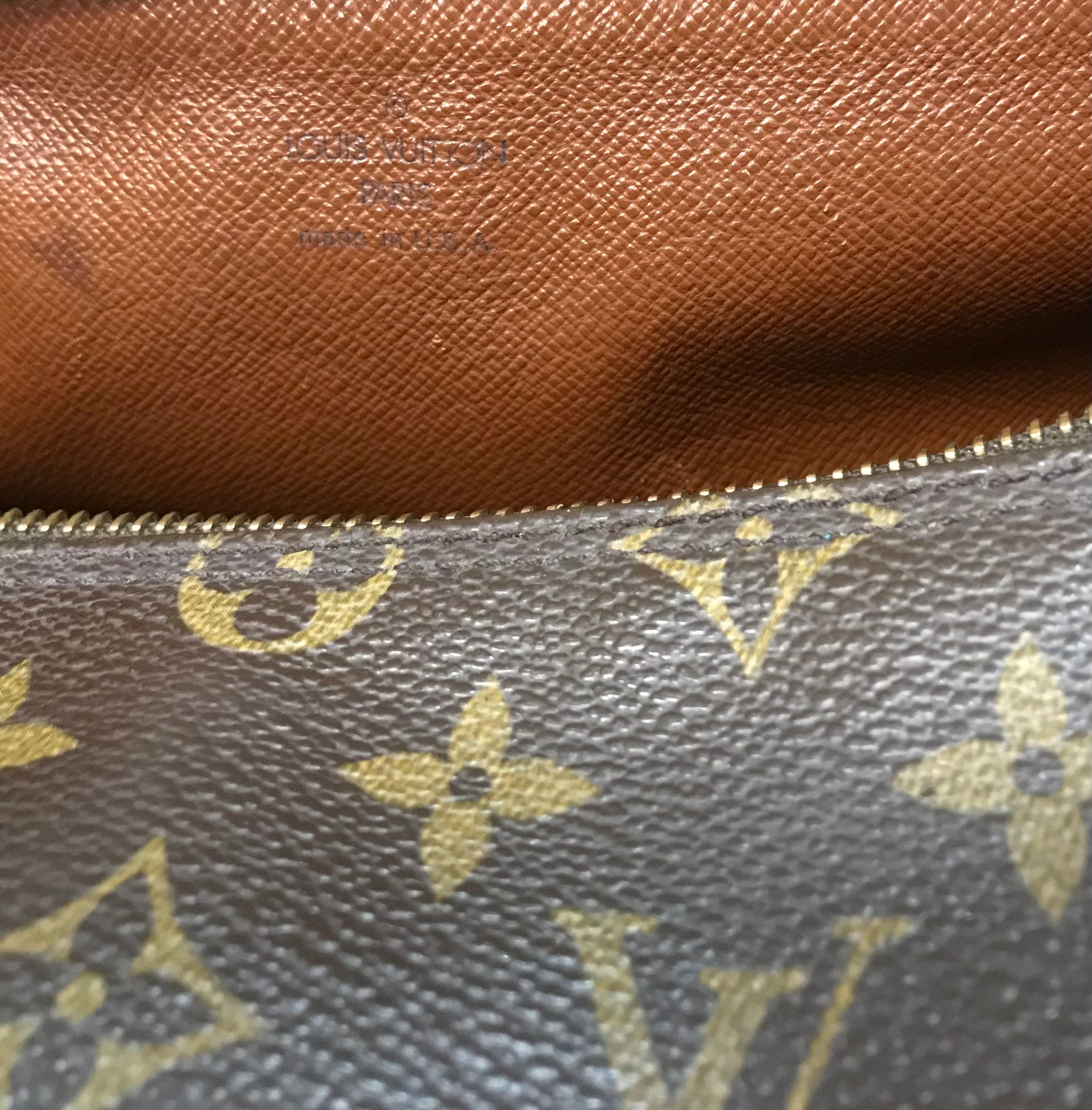 LOUIS VUITTON Monogram Papillon 26 Handbag – PETIT