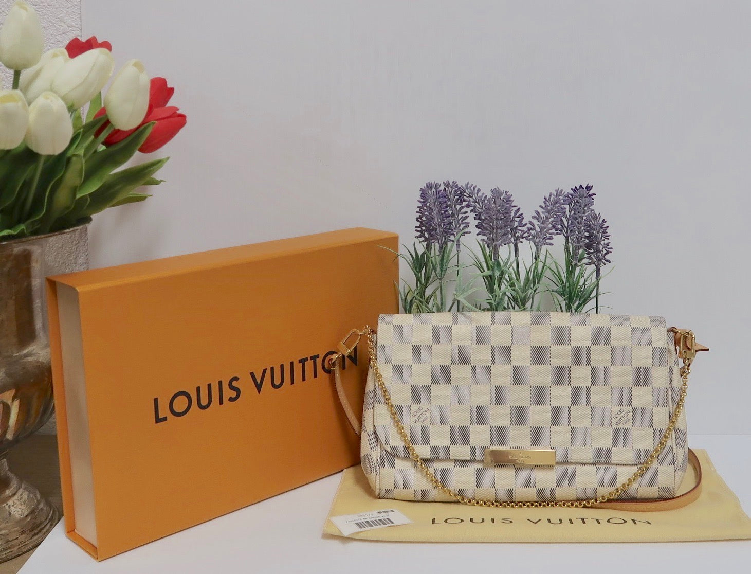AUTHENTIC Louis Vuitton Favorite MM Damier Azur PREOWNED (WBA141