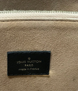 AUTHENTIC Louis Vuitton Flandrin Monogram Black PREOWNED (WBA844)