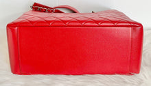 Load image into Gallery viewer, AUTHENTIC Chanel GST Grand Shopping Tote Red Caviar PREOWNED (WBA581)