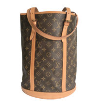 Load image into Gallery viewer, AUTHENTIC Louis Vuitton Bucket 27 Monogram PREOWNED (WBA706)