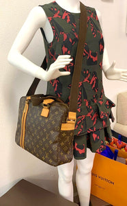 Louis Vuitton Monogram Sac Bosphore Bag – The Closet
