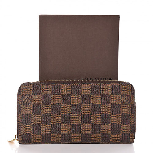 AUTHENTIC Louis Vuitton Zippy Wallet Damier Ebene PREOWNED (WBA215)