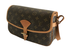 Load image into Gallery viewer, AUTHENTIC Louis Vuitton Sologne Monogram Crossbody PREOWNED (WBA878)