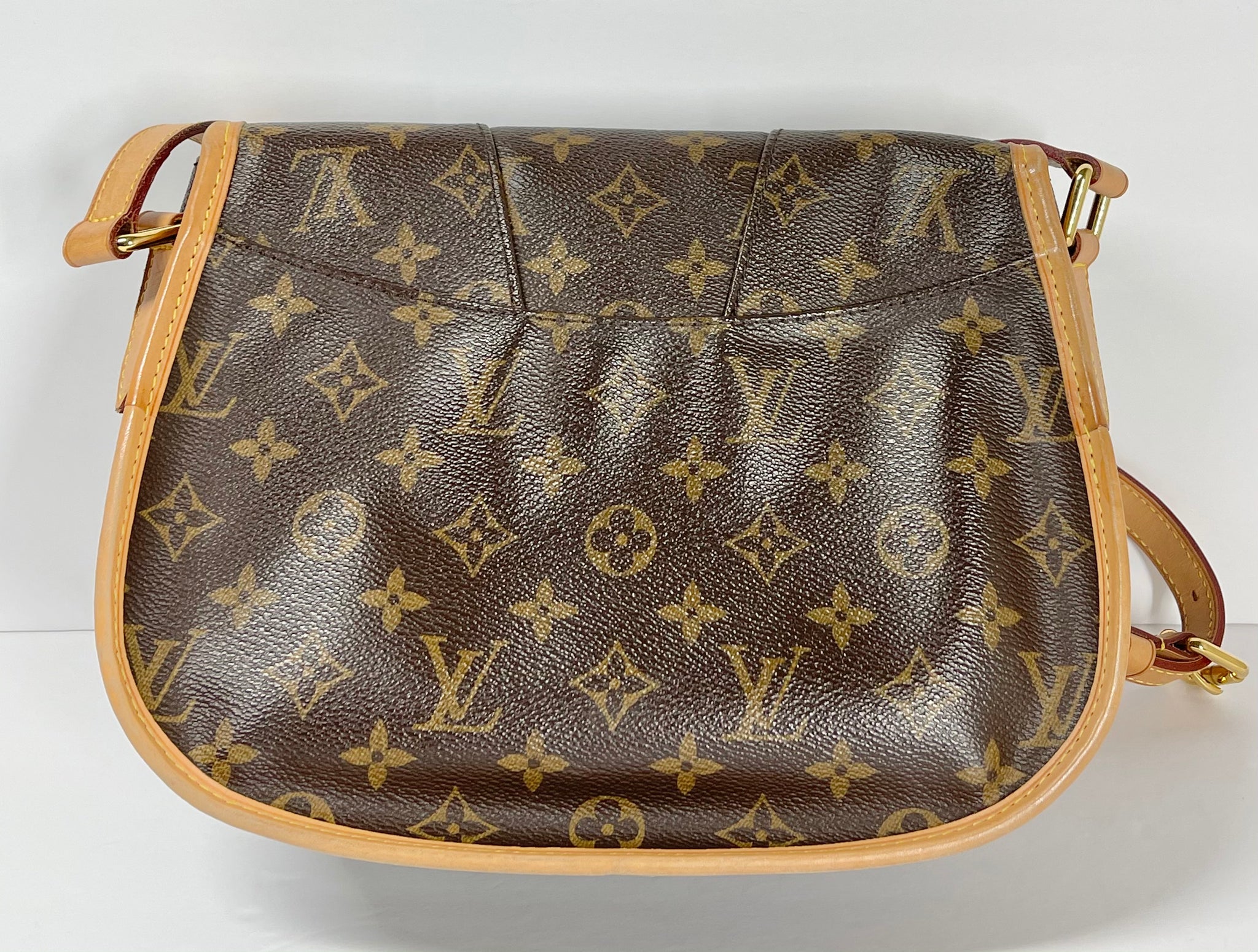 Louis Vuitton, Bags, Authentic Louis Vuitton Menilmontant Pm