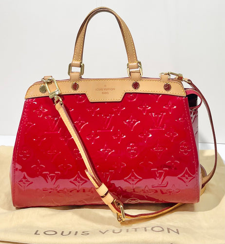 AUTHENTIC Louis Vuitton Brea PM Vernis Pomme D’Amour PREOWNED (WBA514)