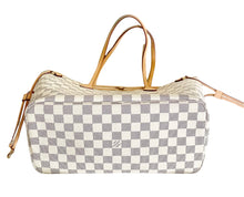 Load image into Gallery viewer, AUTHENTIC Louis Vuitton Neverfull Damier Azur MM PREOWNED (WBA521)