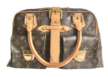 Load image into Gallery viewer, AUTHENTIC Louis Vuitton Manhattan GM Monogram MM PREOWNED (WBA704)