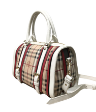 Load image into Gallery viewer, AUTHENTIC Burberry Alchester White PREOWNED (WBA817)