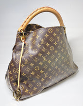 Load image into Gallery viewer, AUTHENTIC Louis Vuitton Artsy Monogram MM PREOWNED (WBA375)