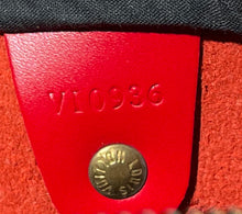 Load image into Gallery viewer, AUTHENTIC Louis Vuitton Speedy 30 Epi Rouge PREOWNED (WBA354)