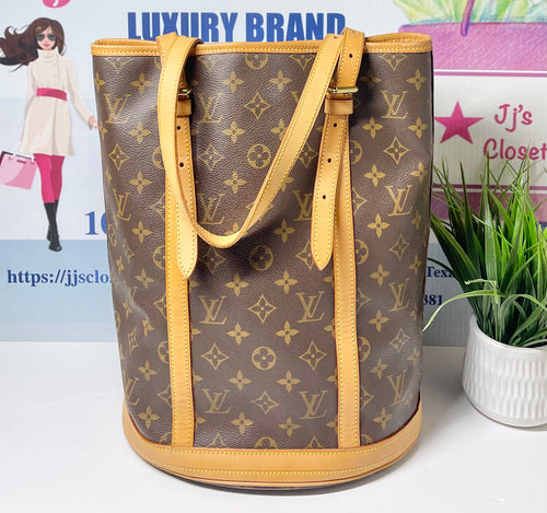 AUTHENTIC Louis Vuitton Bucket 27 Monogram PREOWNED (WBA434)