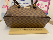 Load image into Gallery viewer, AUTHENTIC Louis Vuitton Hampstead Damier Ebene PREOWNED (WBA199)