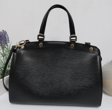 Load image into Gallery viewer, AUTHENTIC Louis Vuitton Brea MM Epi Black PREOWNED (WBA034)