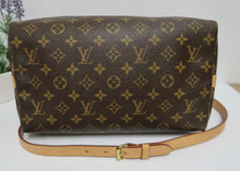 Load image into Gallery viewer, AUTHENTIC Louis Vuitton Monogram Speedy 30 Bandouliere PREOWNED (WBA103)