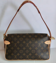 Load image into Gallery viewer, AUTHENTIC Louis Vuitton Hudson Monogram PM PREOWNED (WBA212)