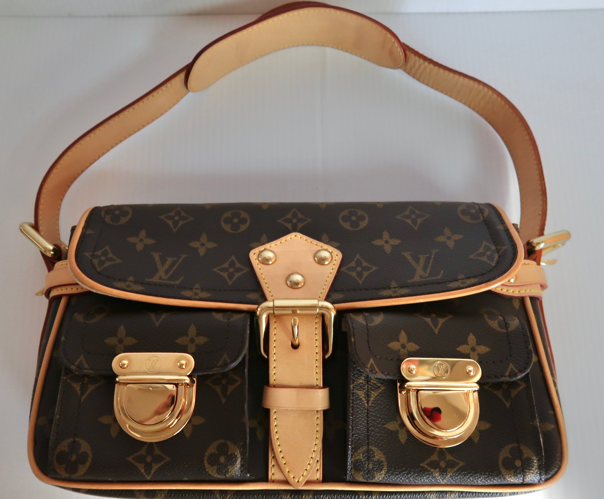 Louis Vuitton Pre-Owned Hudson PM Shoulder Bag - Brown for Women