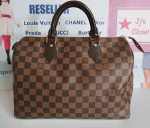 Load image into Gallery viewer, AUTHENTIC Louis Vuitton Speedy 30 Damier Ebene PREOWNED (WBA043)
