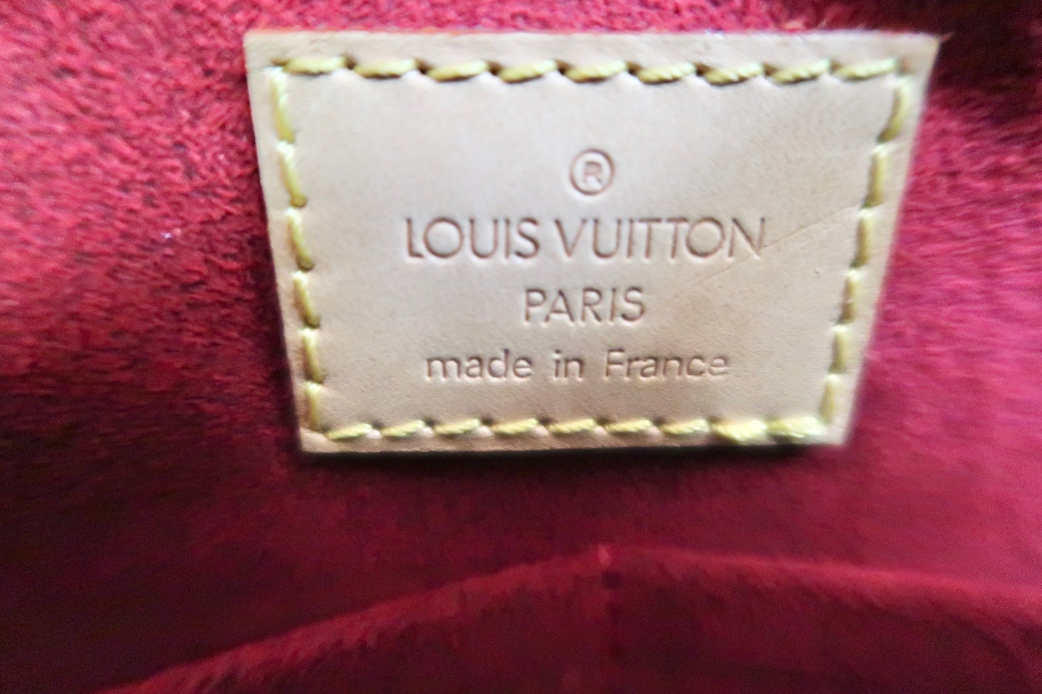 AUTHENTIC Louis Vuitton Multipli Cite Monogram PREOWNED (WBA815