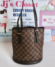 Load image into Gallery viewer, AUTHENTIC Louis Vuitton Petit Bucket Marais PREOWNED (WBA133)