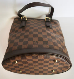 AUTHENTIC Louis Vuitton Petit Bucket Marais PREOWNED (WBA133)