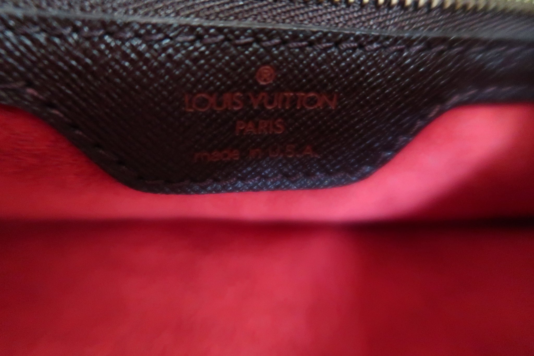 AUTHENTIC Louis Vuitton Petit Bucket Marais PREOWNED (WBA133) – Jj's  Closet, LLC