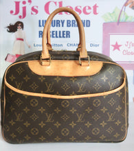 Load image into Gallery viewer, AUTHENTIC Louis Vuitton Deauville PREOWNED (WBA132)