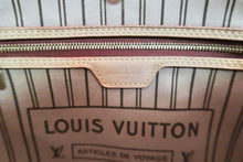 Load image into Gallery viewer, AUTHENTIC Louis Vuitton Neverfull Monogram MM PREOWNED (WBA204)