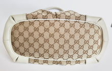Load image into Gallery viewer, AUTHENTIC Gucci GG Canvas Sukey Off-White Top Handle CB Bag PREOWNED (WBA124)